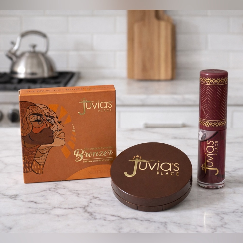 Juvia's Place Bronzer & Lipstick Set — Brown Bronzer & Deep Red Lipstick